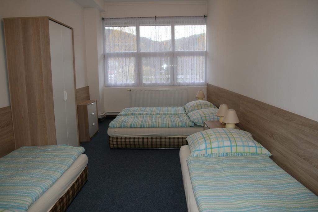 Hostel Boathouse Прага Екстер'єр фото